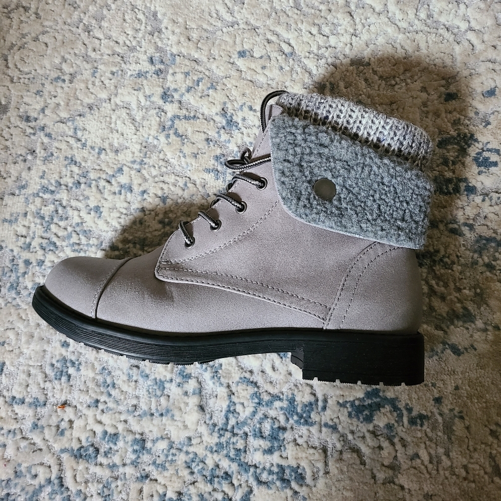 Cliffs Duena ankle boots by White Mountain